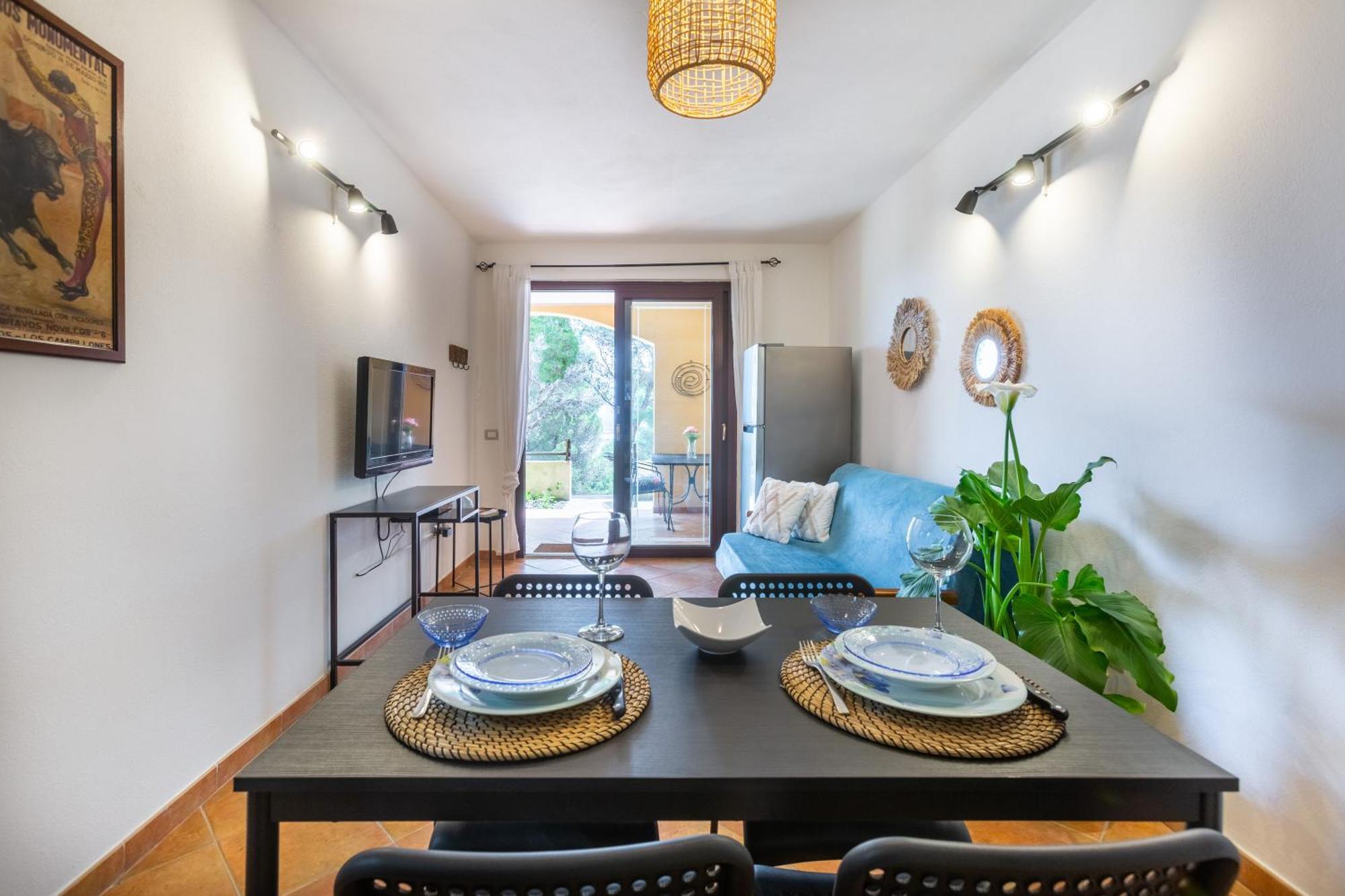 Aetos Home With Shared Swimming Pool - Porto Pino Hill Экстерьер фото